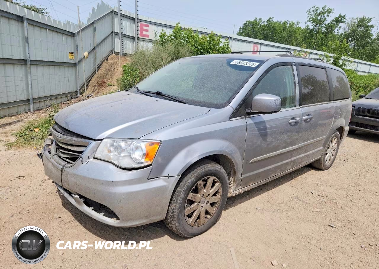2015 Chrysler Town & Country Touring – zdjęcie 1 z 13