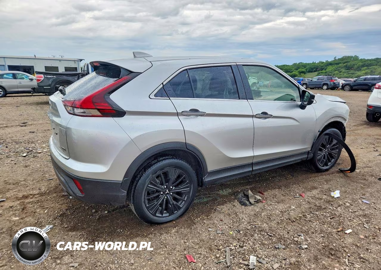2022 Mitsubishi Eclipse Cross Le VIN:JA4ATVAA0NZ002442 - 3