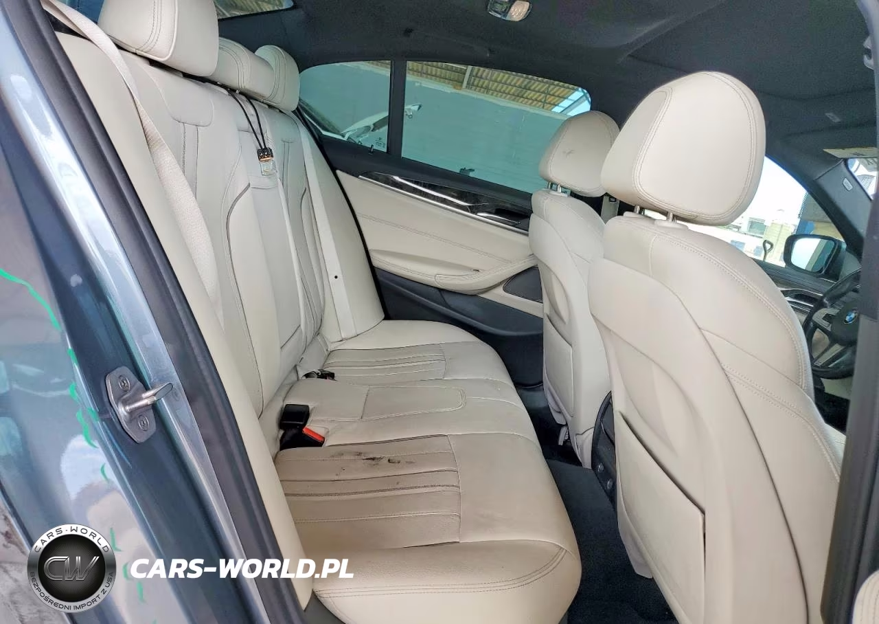 2018 BMW 530 I VIN:WBAJA5C58JWA38158 - 10