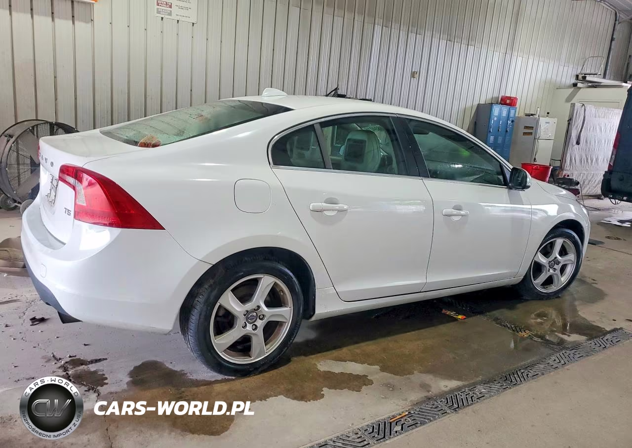 2012 Volvo S60 T5 VIN:YV1622FS3C2054761 - 3
