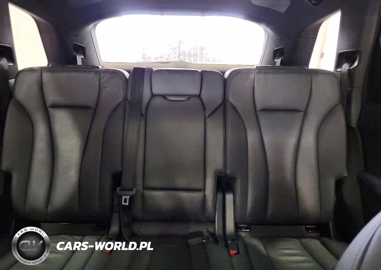 2021 Audi Q7 Premium Plus VIN:WA1LJAF79MD022396 - 10