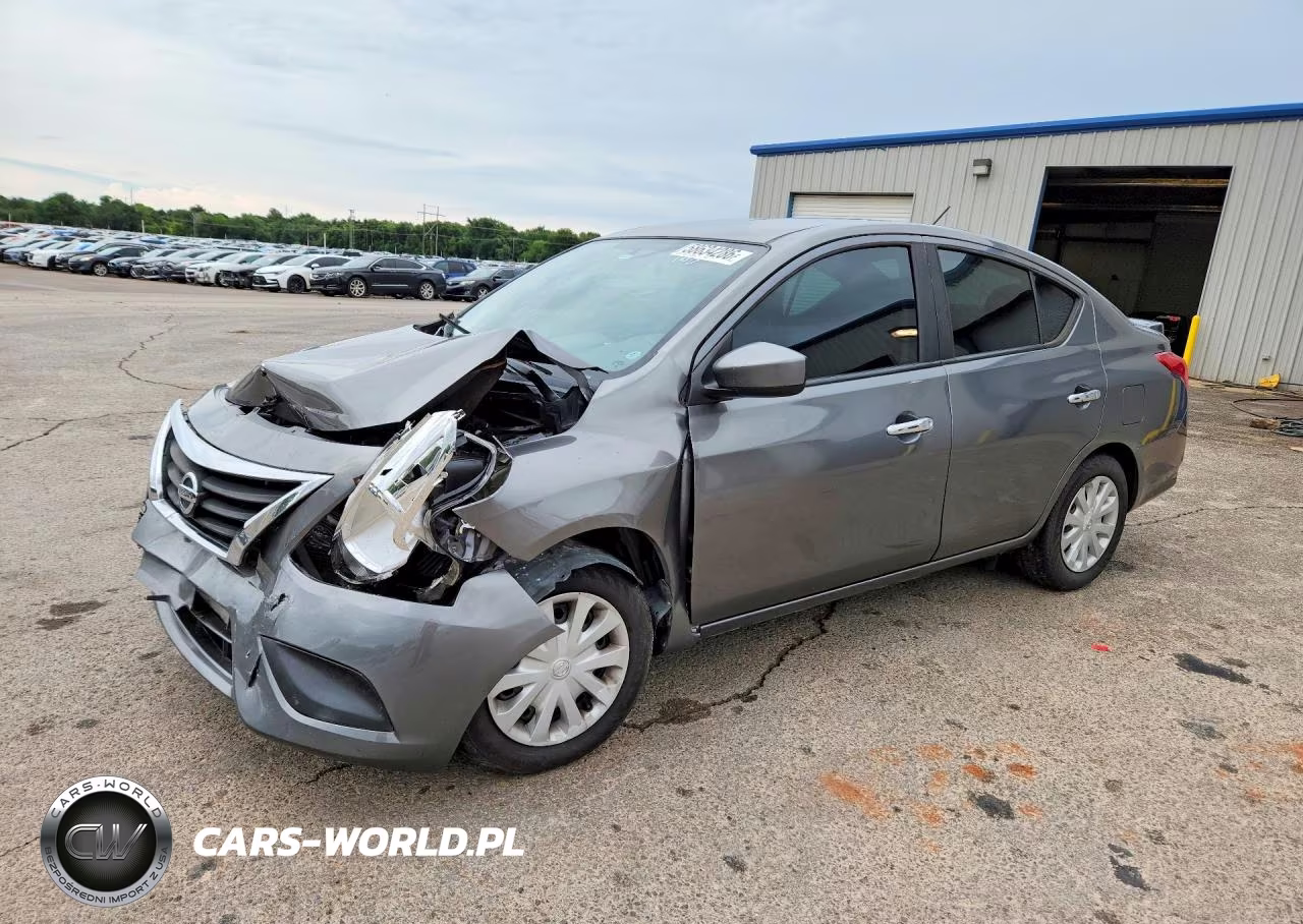 2019 Nissan Versa S – zdjęcie 1 z 12