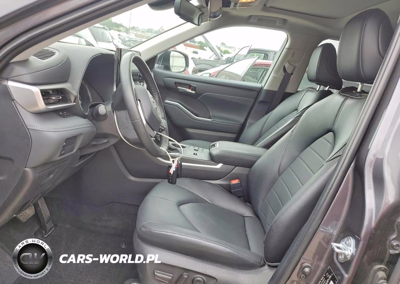 2025 Toyota Highlander Hybrid Xle VIN:5TDKBRCH1SS649069 - 7