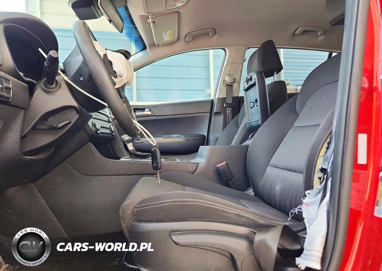 2020 Kia Sportage Lx VIN:KNDPMCAC5L7828912 - 7