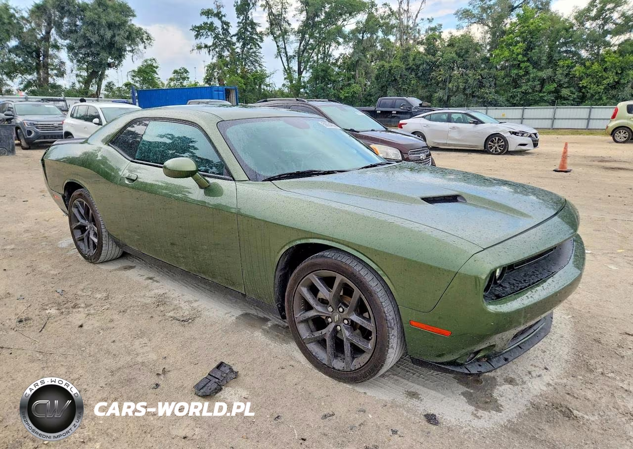 2022 Dodge Challenger Sxt VIN:2C3CDZAG7NH211740 - 4