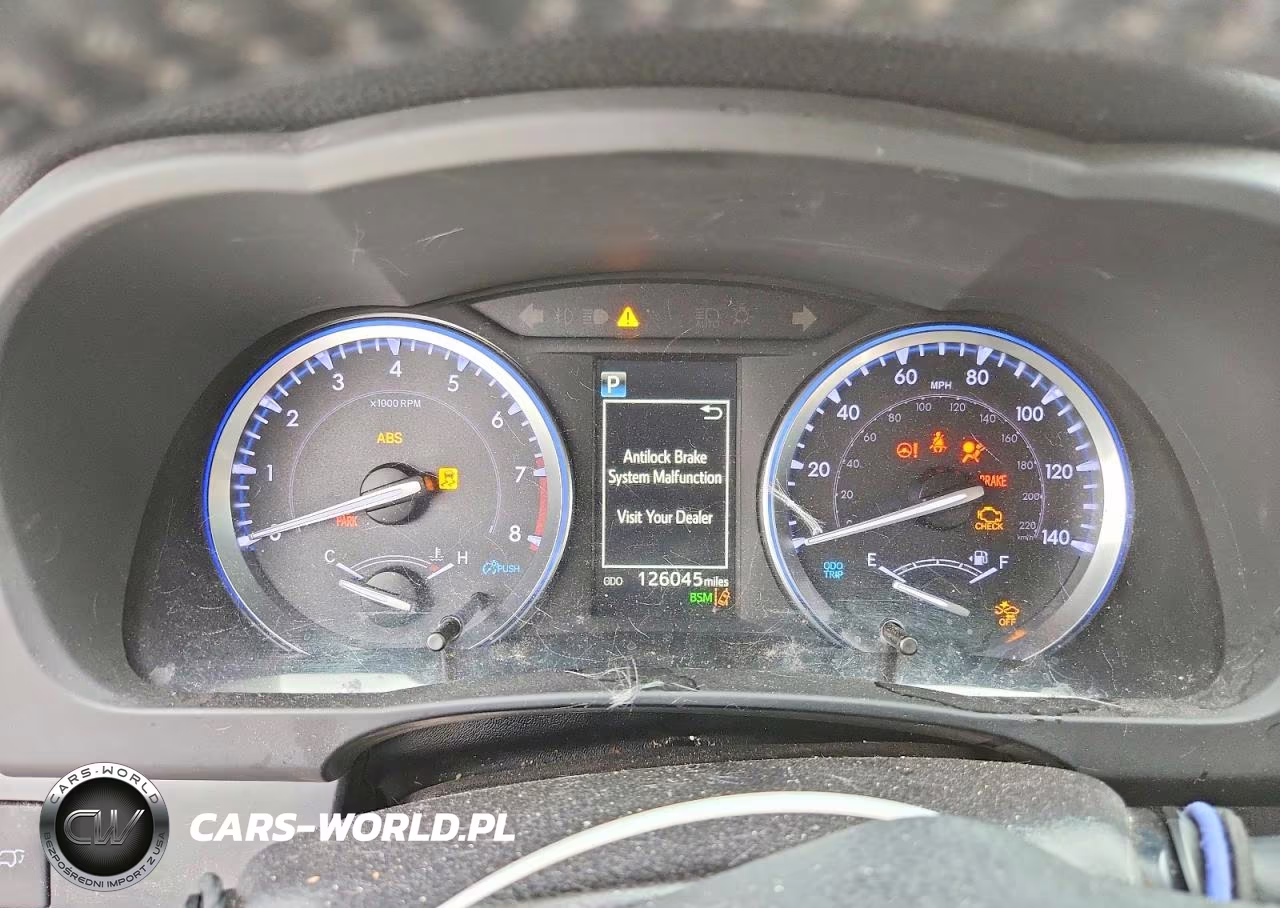2019 Toyota Highlander VIN:5TDKZRFH5KS563318 - 9