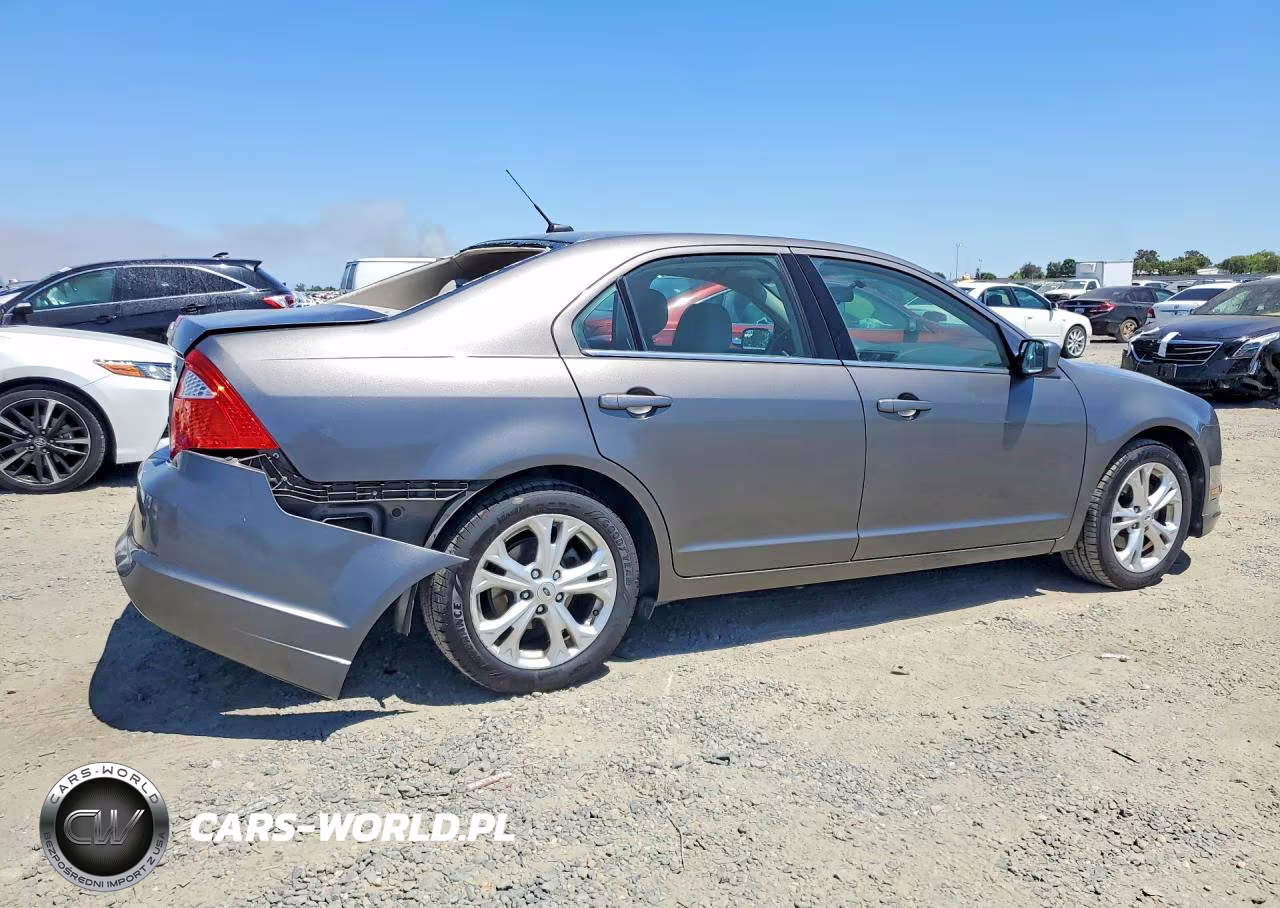 2012 Ford Fusion Se VIN:3FAHP0HA7CR118357 - 3