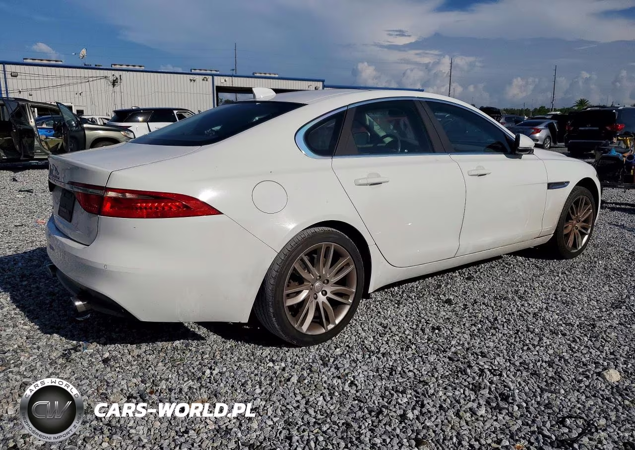 2016 Jaguar Xf Prestige VIN:SAJBE4BV4GCY06332 - 3