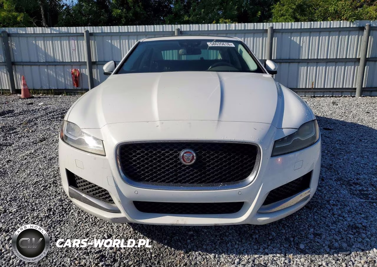 2016 Jaguar Xf Prestige VIN:SAJBE4BV4GCY06332 - 5