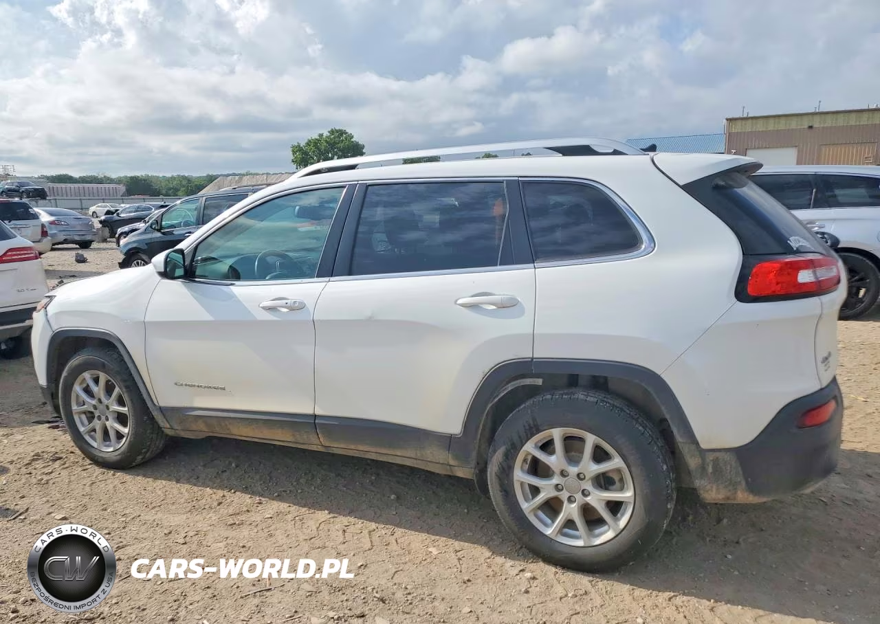 2015 Jeep Cherokee Latitude VIN:1C4PJMCS7FW794145 - 2