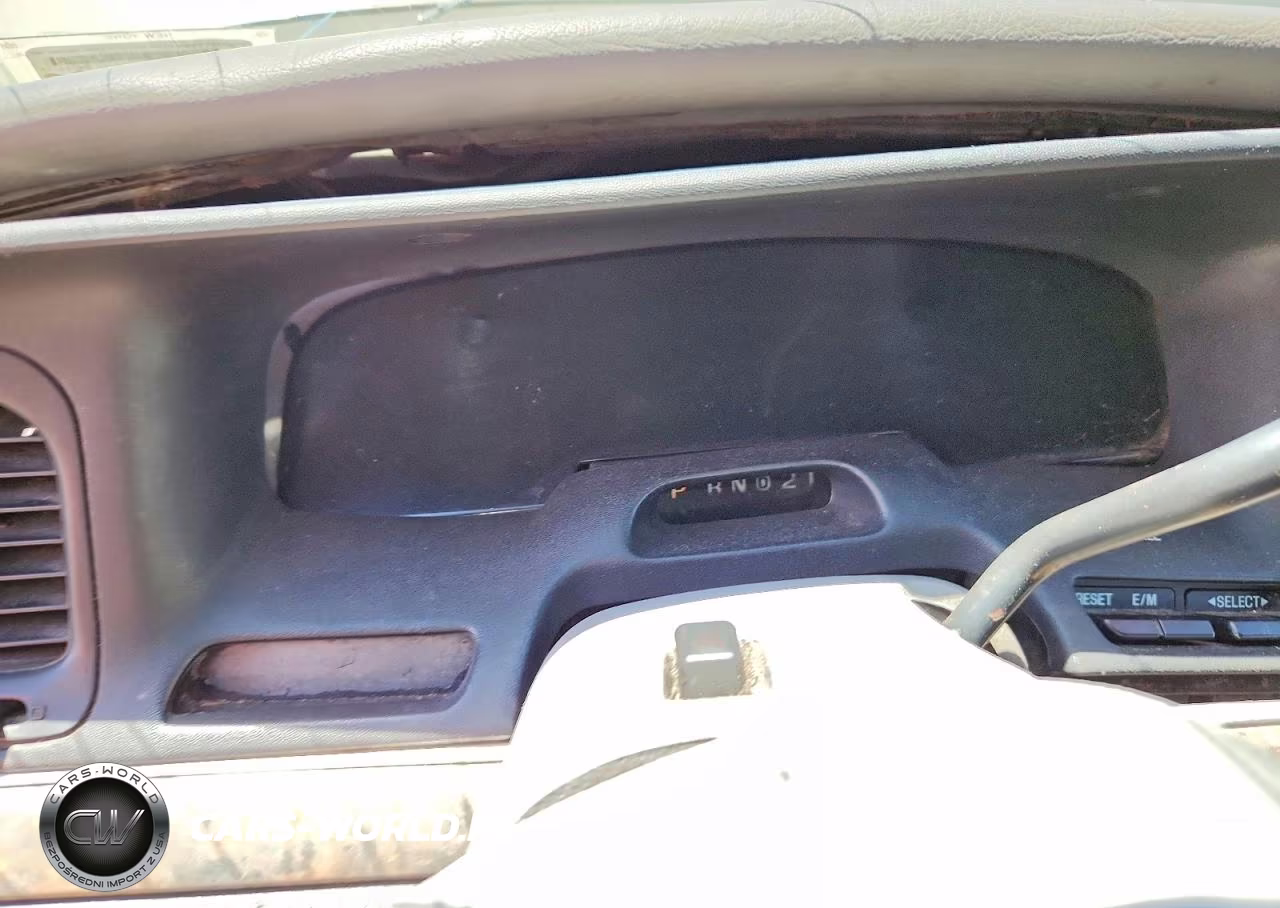 1999 Ford Crown Victoria Lx VIN:2FAFP74W5XX100772 - 9