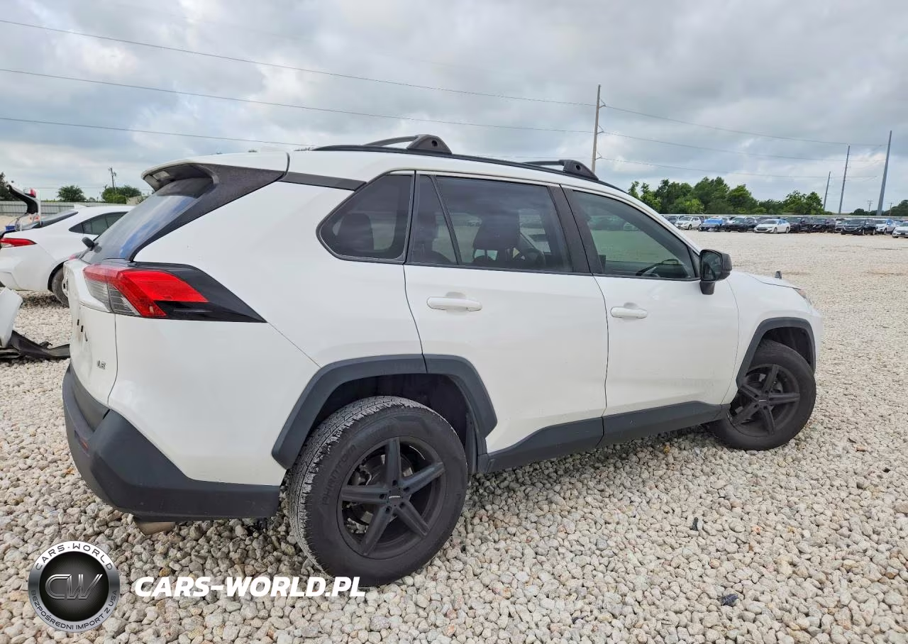 2019 Toyota Rav4 Le VIN:JTMH1RFV8KJ010571 - 3