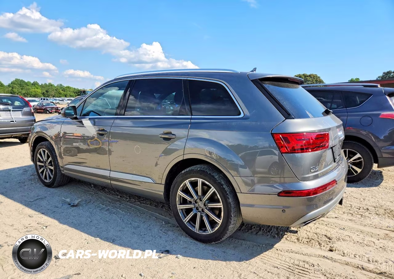2018 Audi Q7 Premium VIN:WA1AHAF73JD008122 - 2