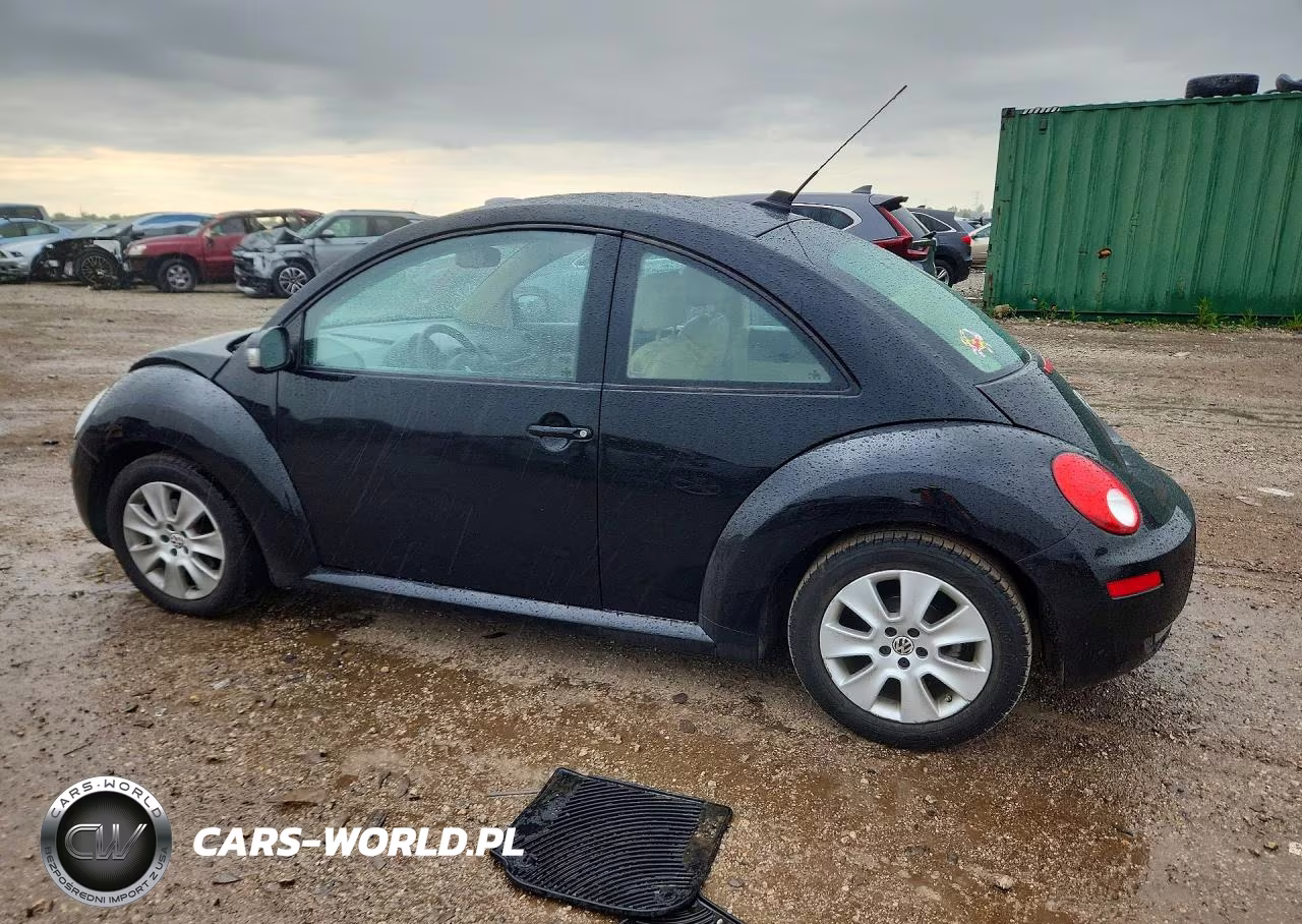 2010 Volkswagen New Beetle VIN:3VWRG3AG5AM033670 - 2