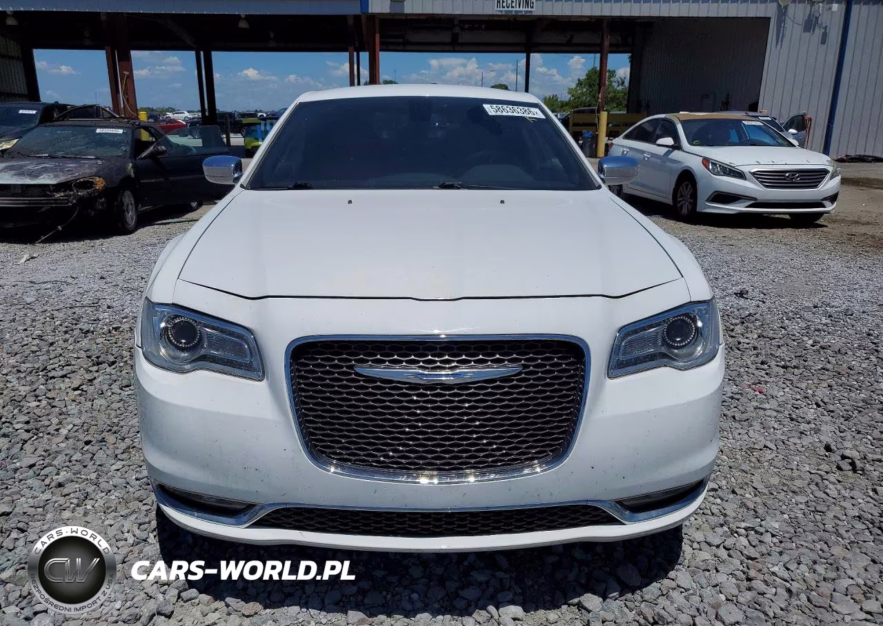 2018 Chrysler 300 Limited VIN:2C3CCAKG2JH177235 - 5