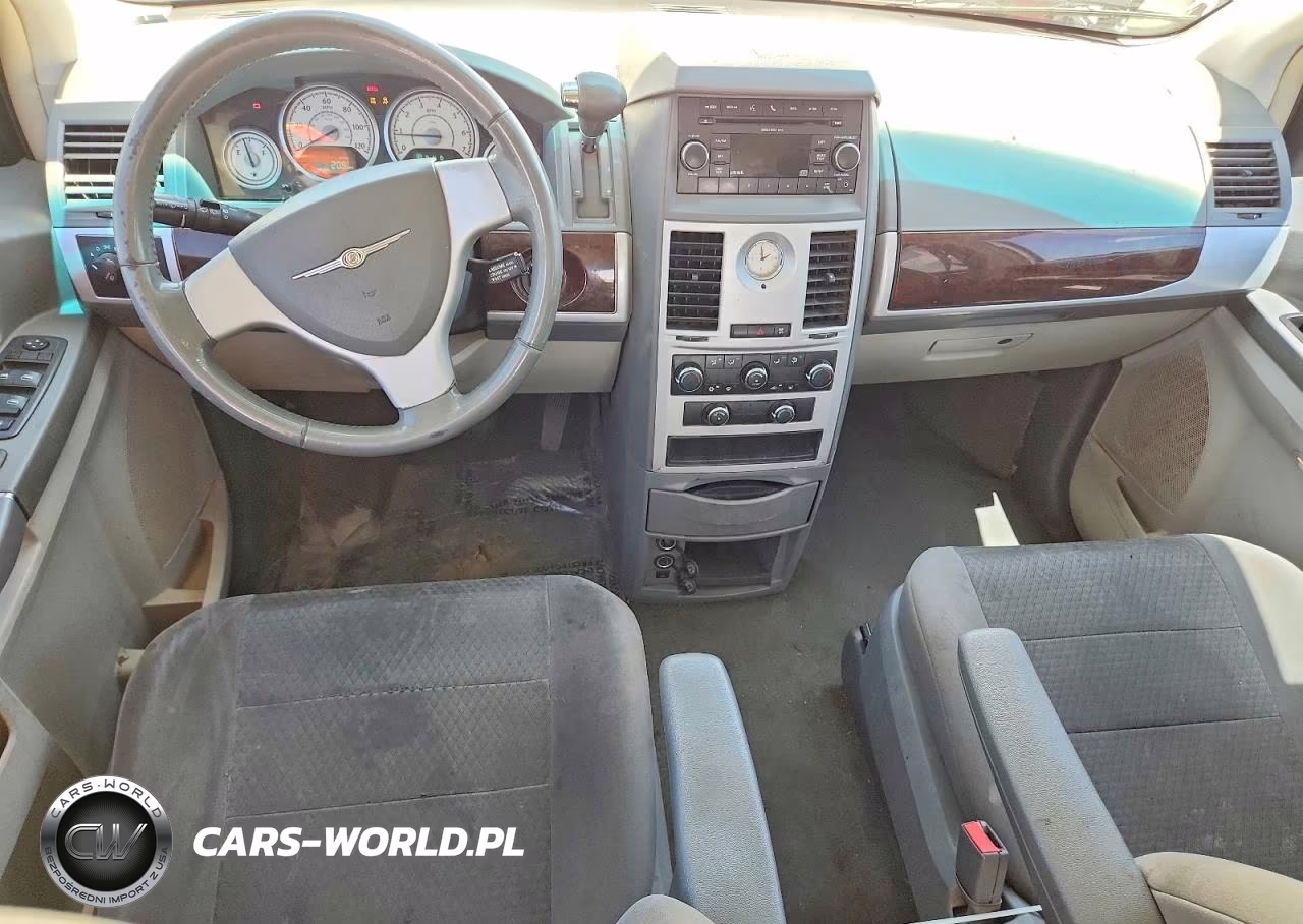 2010 Chrysler Town & Country Touring VIN:2A4RR5D12AR346355 - 8