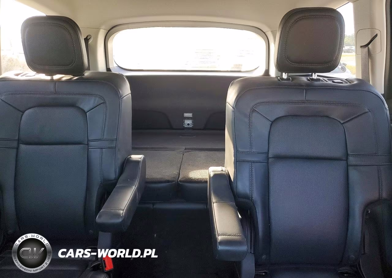 2025 Lincoln Aviator Reserve VIN:5LM5J7WC1SGL34800 - 10