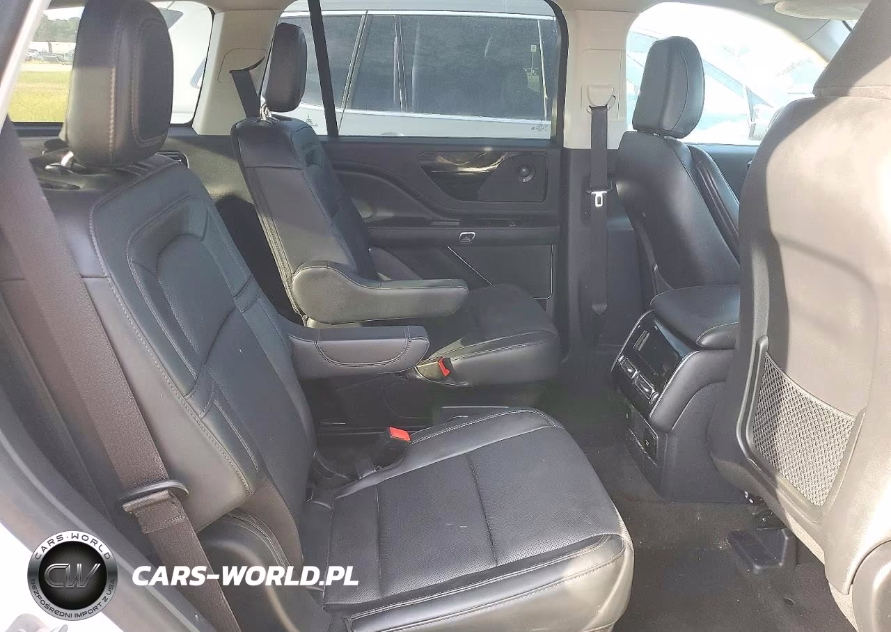 2025 Lincoln Aviator Reserve VIN:5LM5J7WC1SGL34800 - 11