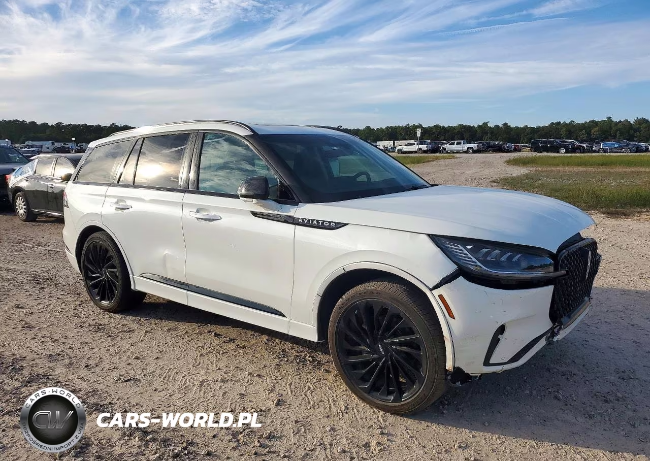 2025 Lincoln Aviator Reserve VIN:5LM5J7WC1SGL34800 - 4