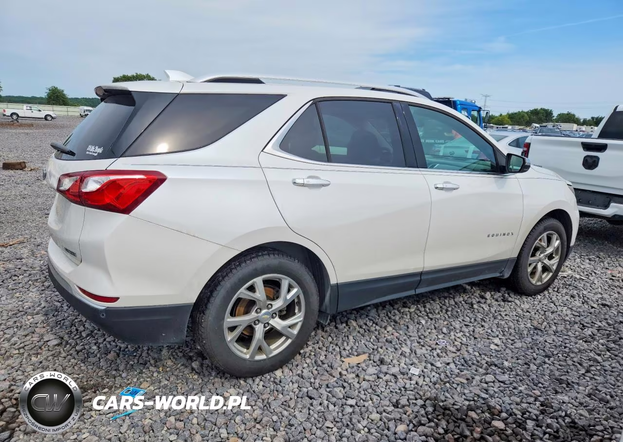2018 Chevrolet Equinox Premier VIN:2GNAXMEVXJ6285558 - 3