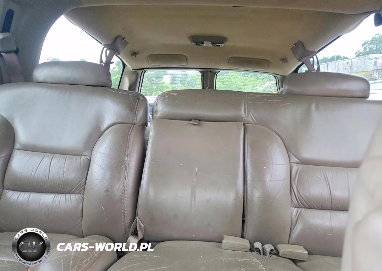 1997 Chevrolet Suburban VIN:1GNFK16R8VJ409212 - 10