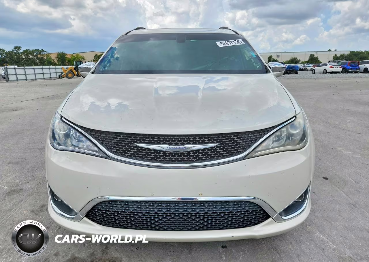 2017 Chrysler Pacifica Limited VIN:2C4RC1GG2HR545481 - 5