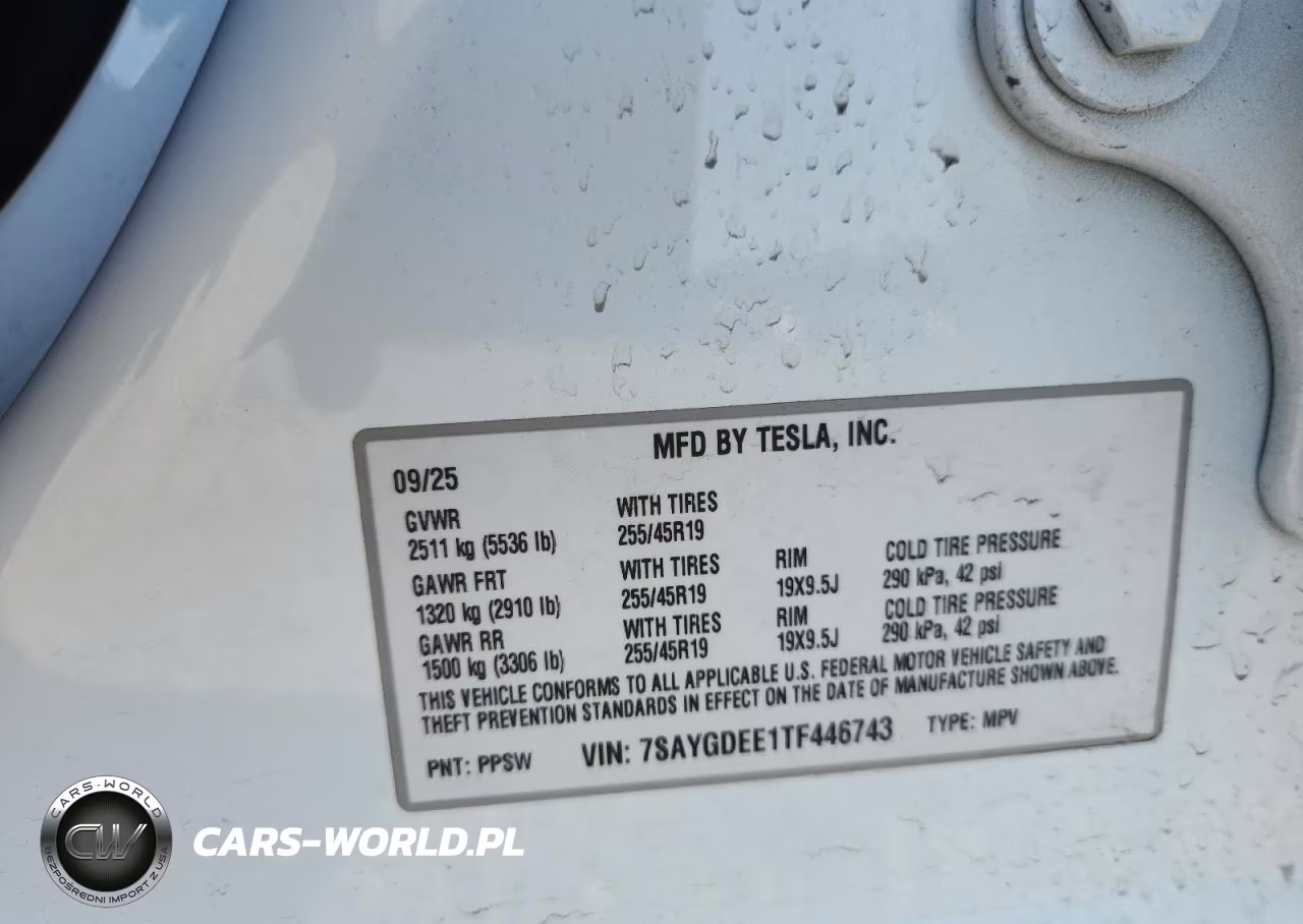 2026 Tesla Model Y VIN:7SAYGDEE1TF446743 - 12