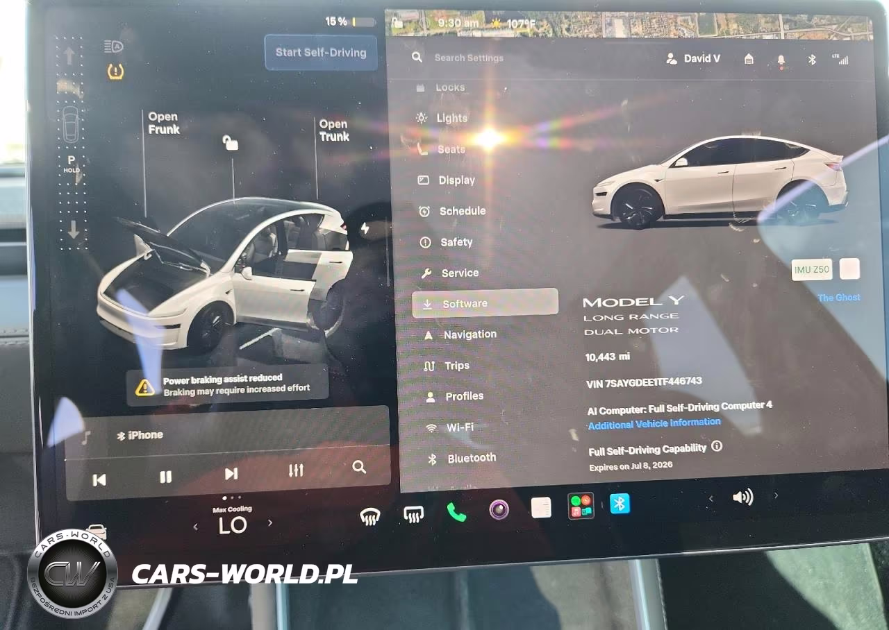 2026 Tesla Model Y VIN:7SAYGDEE1TF446743 - 9