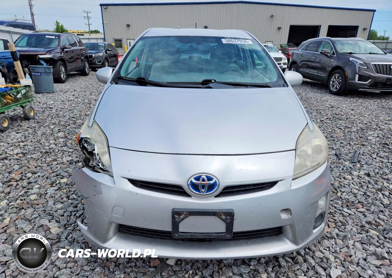2011 Toyota Prius Three VIN:JTDKN3DU1B5325996 - 5