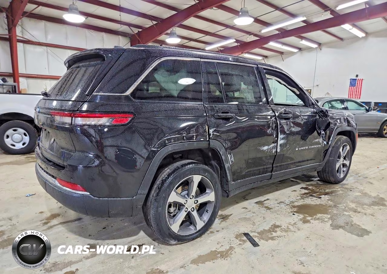 2023 Jeep Grand Cherokee Limited 4Xe VIN:1C4RJYB67P8791711 - 3