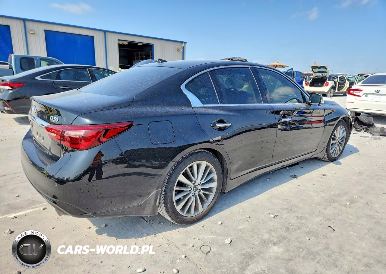 2022 Infiniti Q50 Luxe VIN:JN1EV7BPXNM310539 - 3