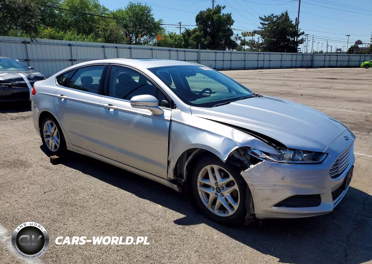 2014 Ford Fusion Se VIN:1FA6P0H75E5360582 - 4