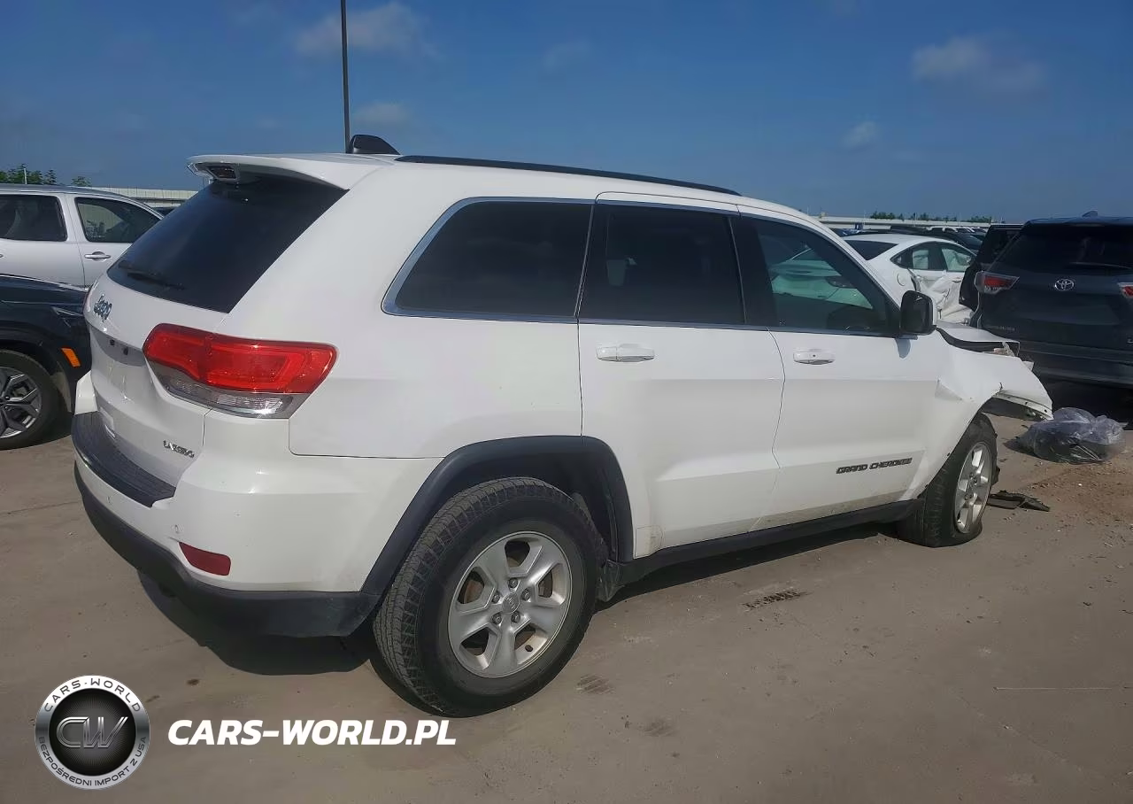 2017 Jeep Grand Cherokee Laredo VIN:1C4RJEAG3HC816529 - 3