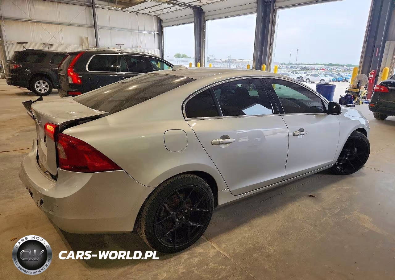 2017 Volvo S60 Platinum VIN:LYV402TM1HB138852 - 3