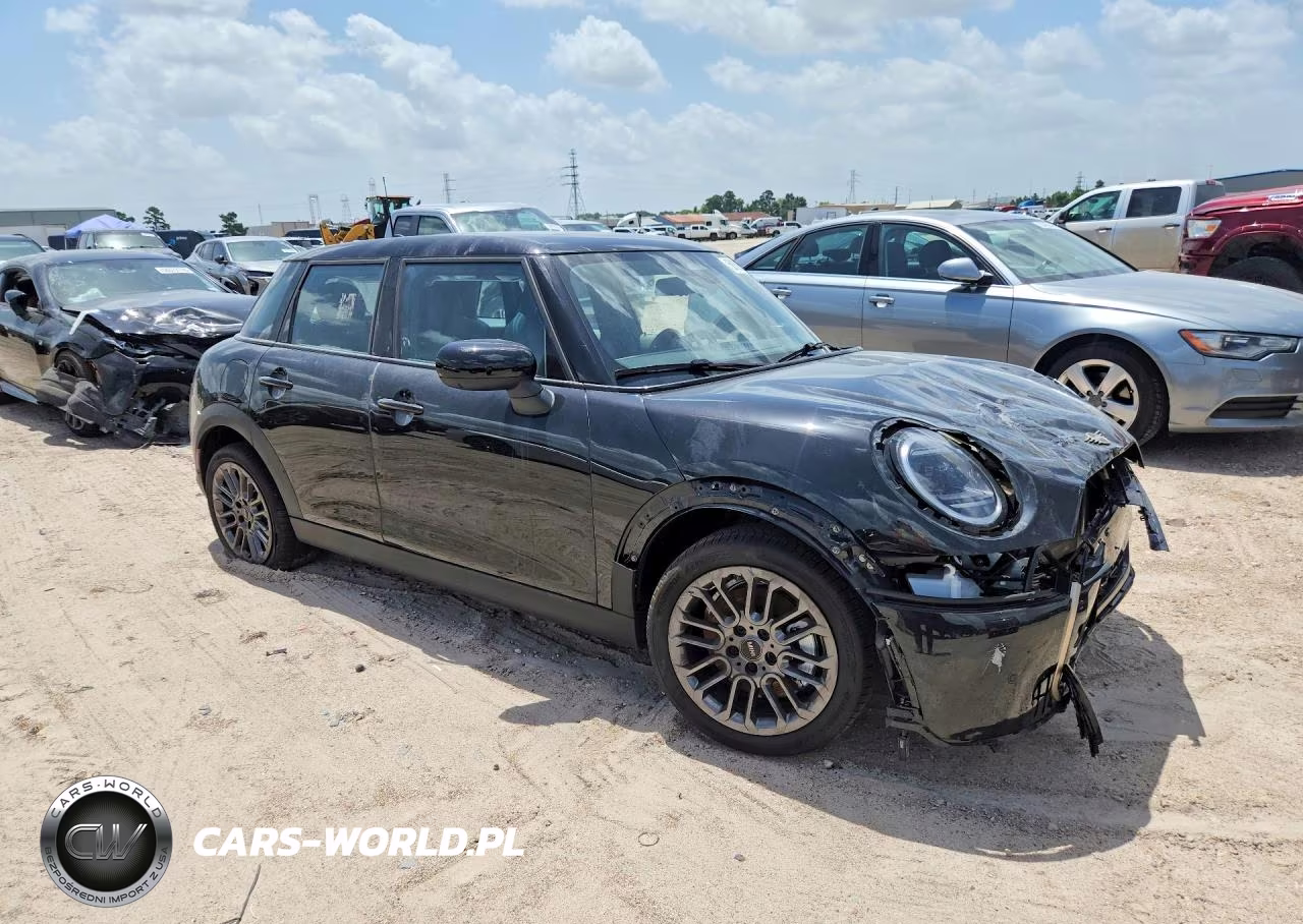 2026 Mini Cooper S VIN:WMW53GD08T2X96938 - 4