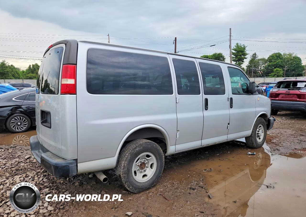 2015 Chevrolet Express G2500 Ls VIN:1GAWGPFG6F1282188 - 3