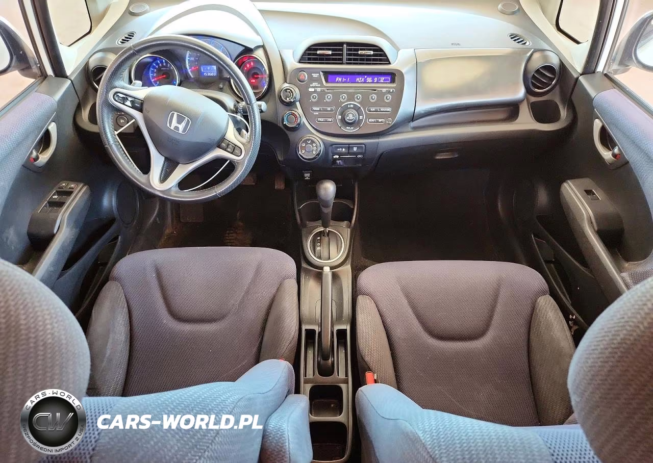 2013 Honda Fit Sport VIN:JHMGE8H50DC026065 - 8