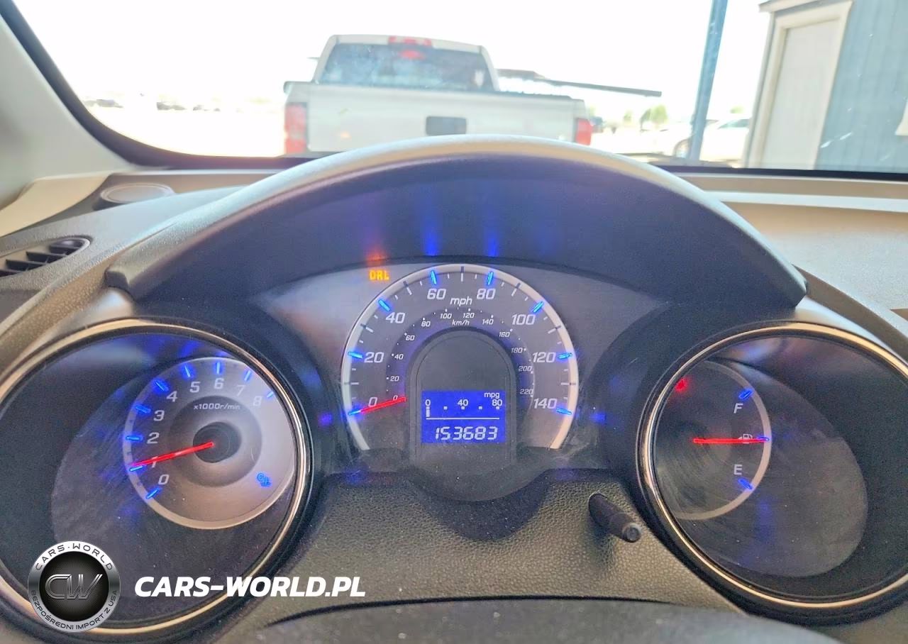 2013 Honda Fit Sport VIN:JHMGE8H50DC026065 - 9