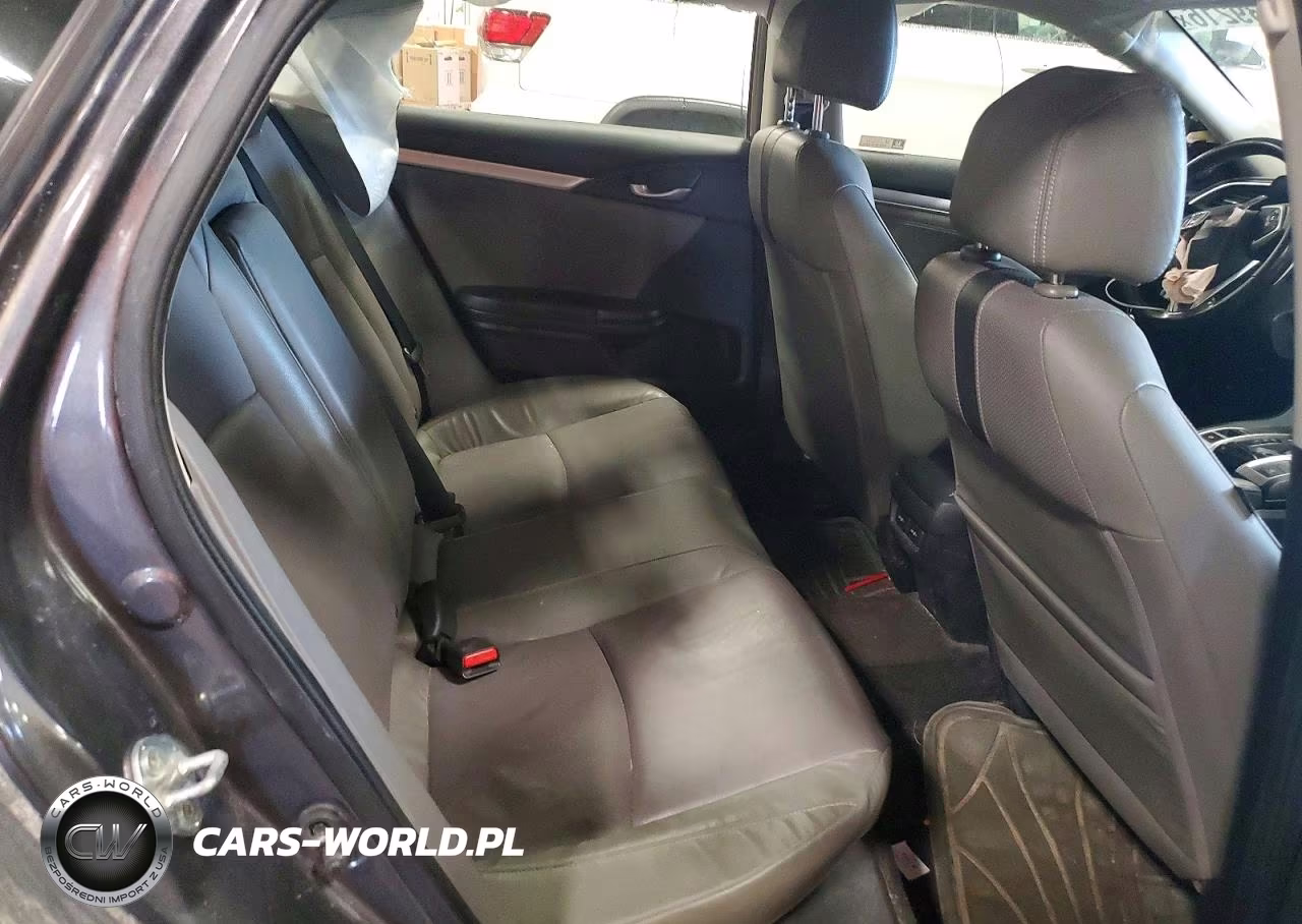 2018 Honda Civic Touring VIN:JHMFC1F97JX024719 - 10