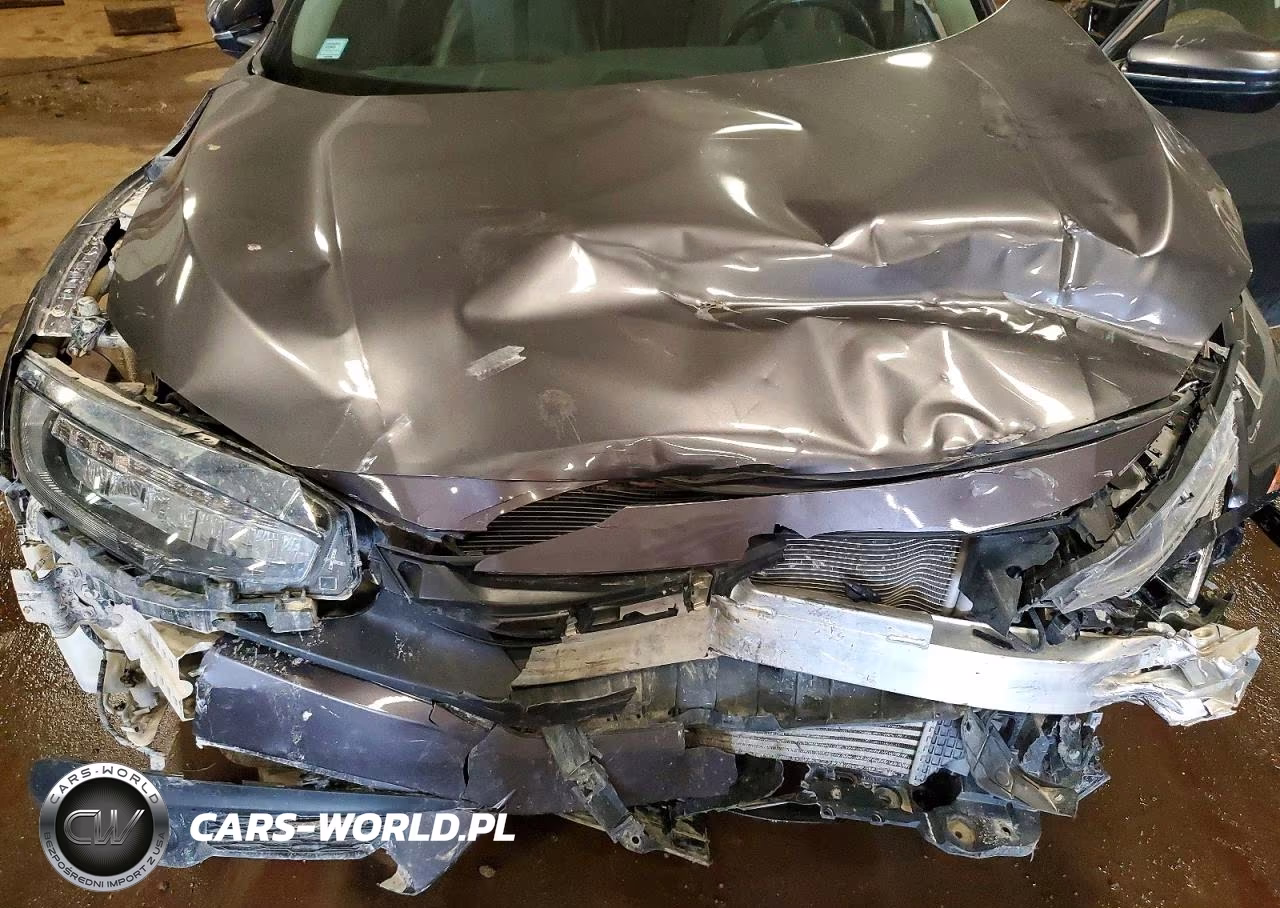 2018 Honda Civic Touring VIN:JHMFC1F97JX024719 - 11