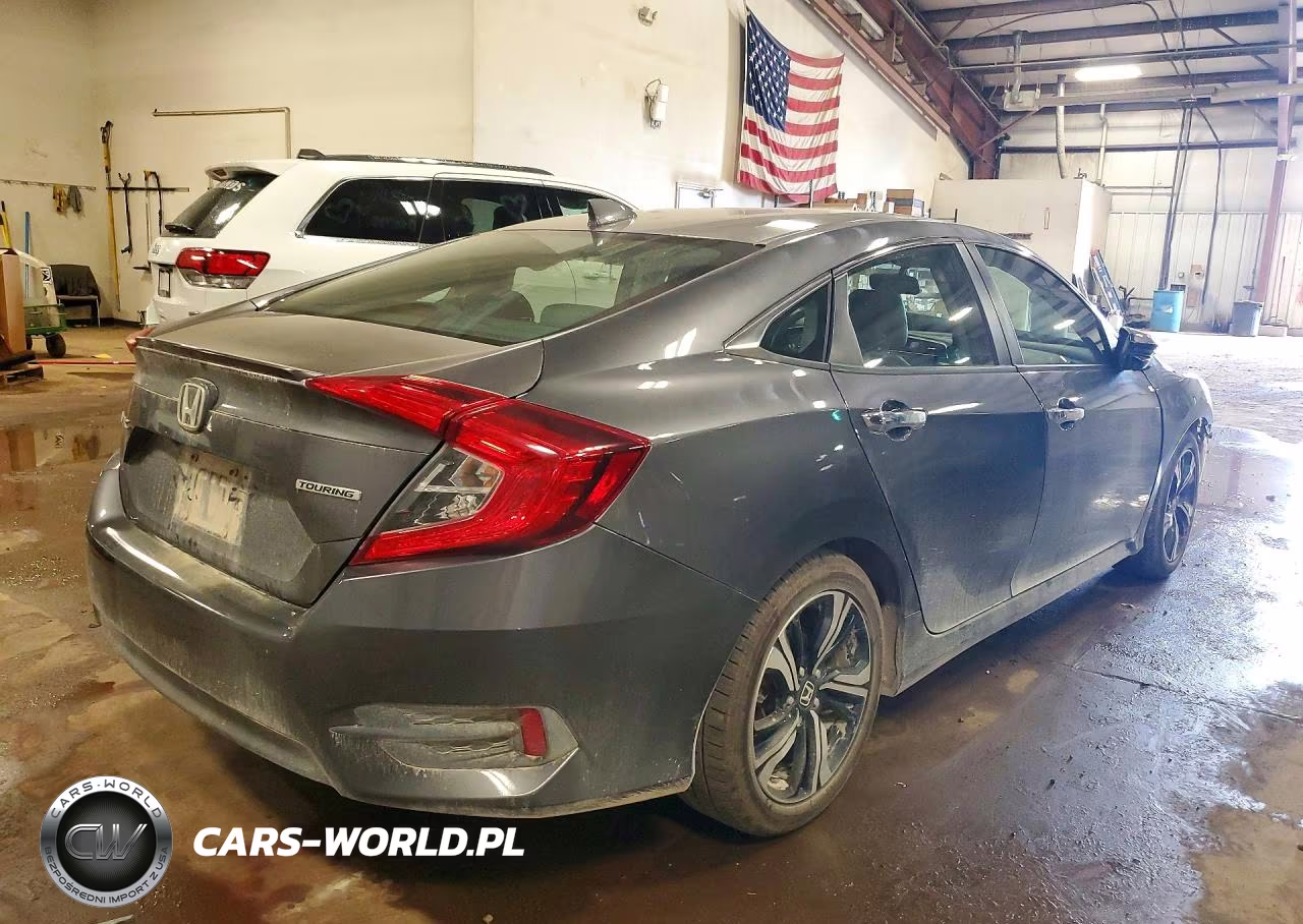2018 Honda Civic Touring VIN:JHMFC1F97JX024719 - 3