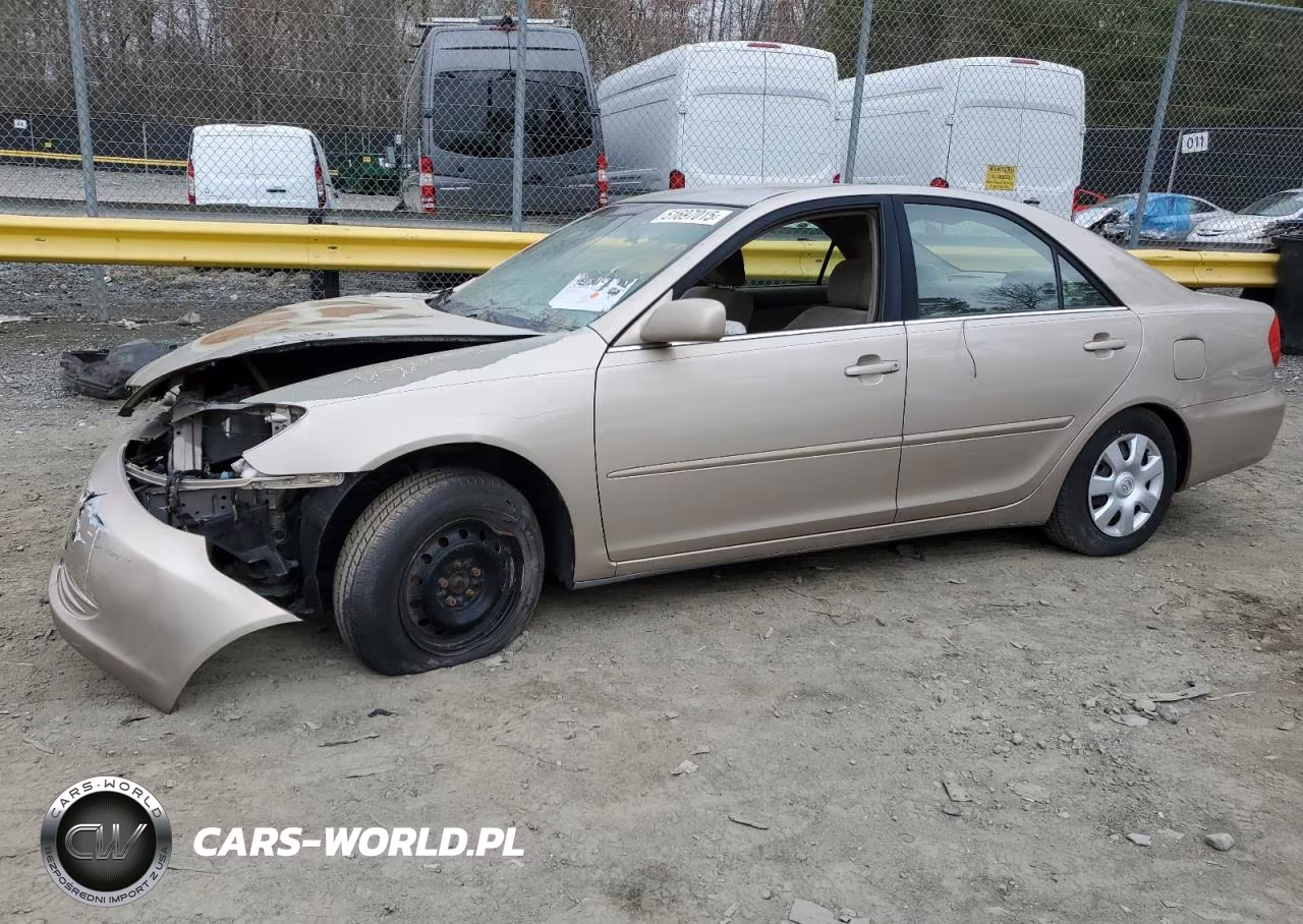 2004 Toyota Camry Le