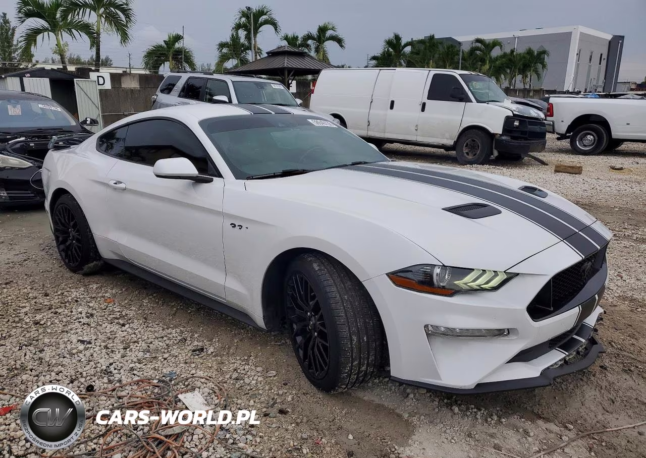2020 Ford Mustang VIN:1FA6P8TH0L5182818 - 4