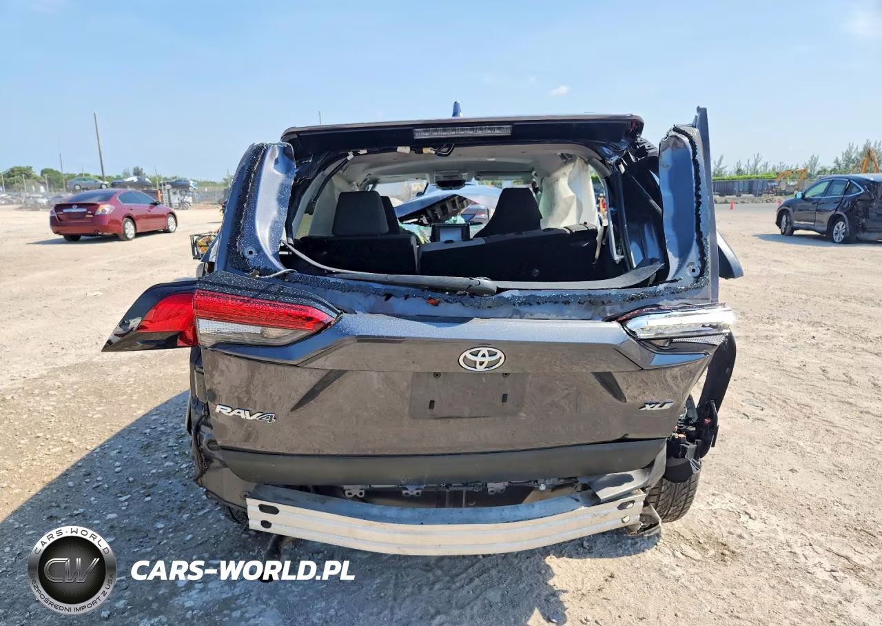 2021 Toyota Rav4 Xle VIN:2T3W1RFV8MW105580 - 6