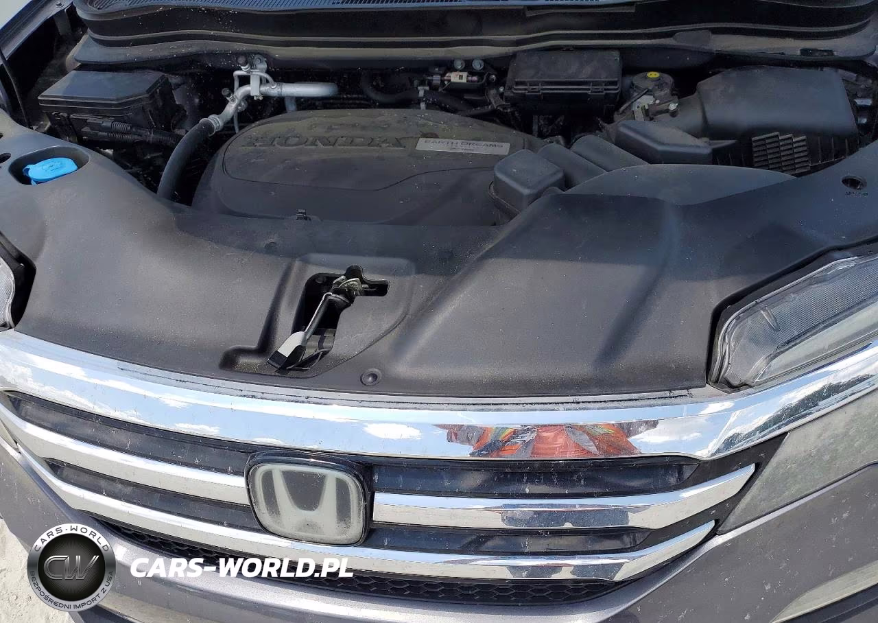 2017 Honda Pilot Touring VIN:5FNYF6H92HB073617 - 12