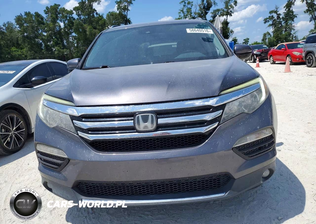 2017 Honda Pilot Touring VIN:5FNYF6H92HB073617 - 5