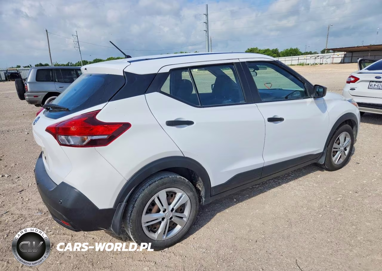 2020 Nissan Kicks S VIN:3N1CP5BV6LL504206 - 3
