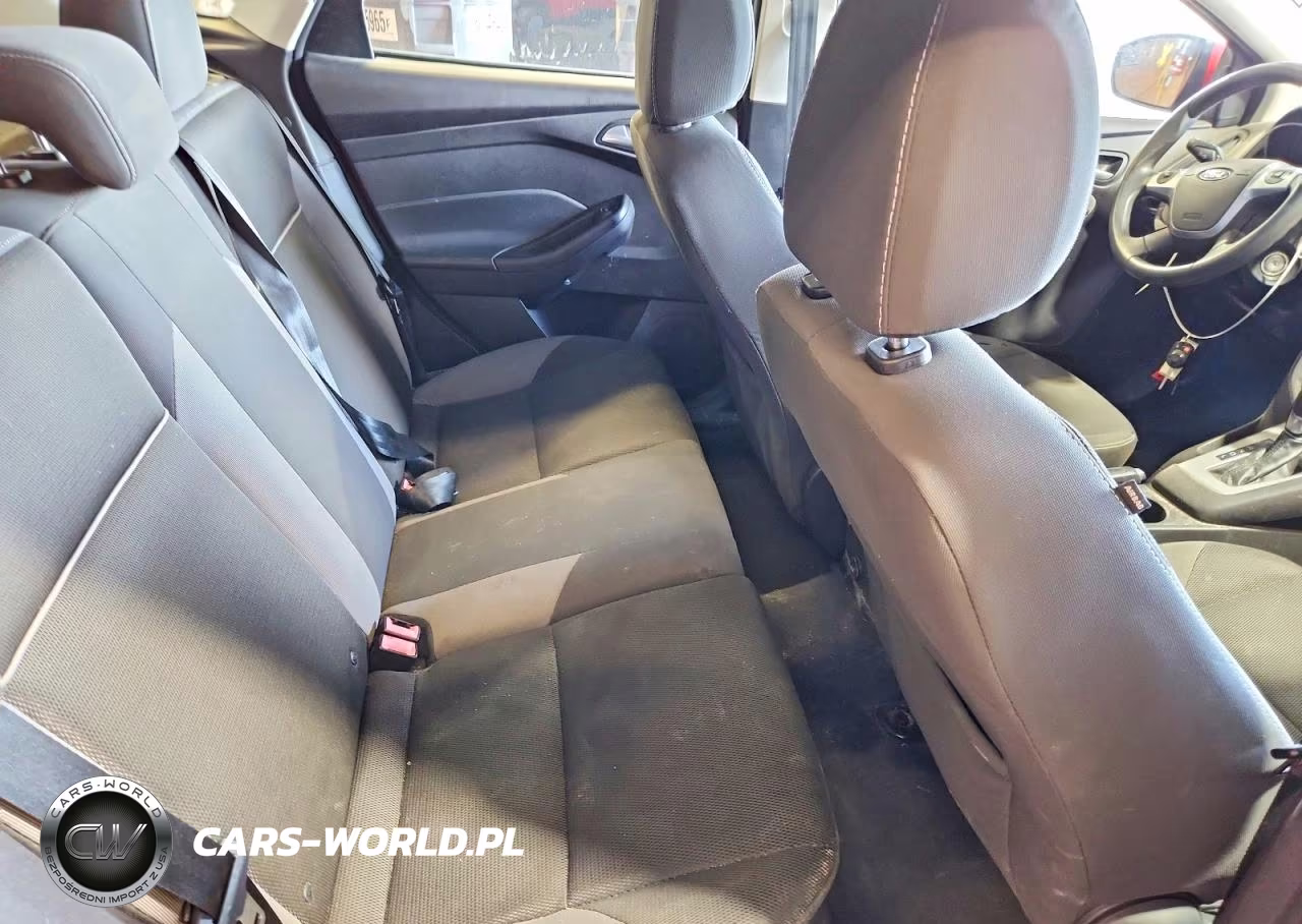 2014 Ford Focus Se VIN:1FADP3K24EL242184 - 10