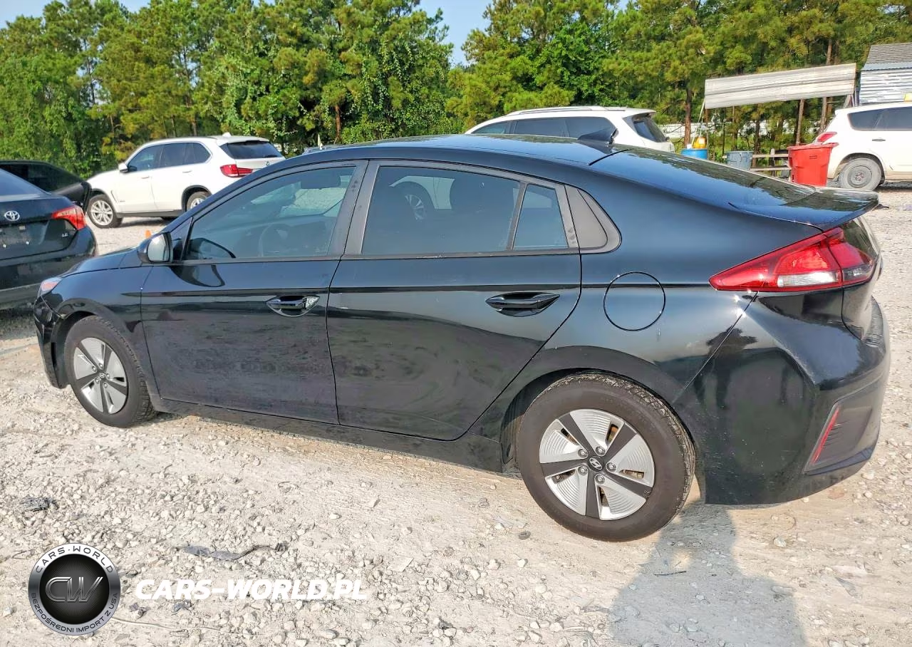2021 Hyundai Ioniq Blue VIN:KMHC65LC6MU261481 - 2