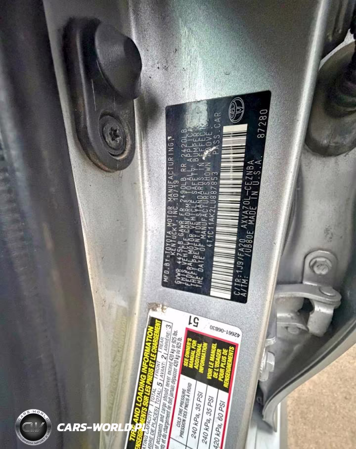 2020 Toyota Camry Le VIN:4T1C11AK2LU887853 - 10